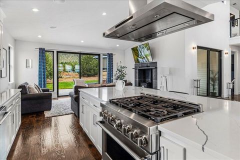 Tiny photo for 8974 SW Copley Road, Powell Butte, OR 97753 (MLS # 220219410)