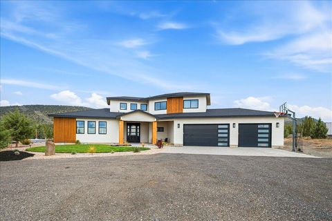 Tiny photo for 8974 SW Copley Road, Powell Butte, OR 97753 (MLS # 220219410)