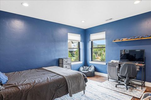 Tiny photo for 8974 SW Copley Road, Powell Butte, OR 97753 (MLS # 220219410)