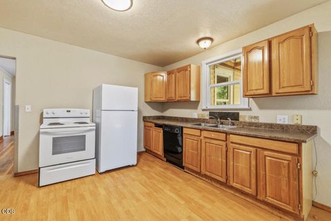 Tiny photo for 228 E Schonchin Street, Chiloquin, OR 97624 (MLS # 220223381)
