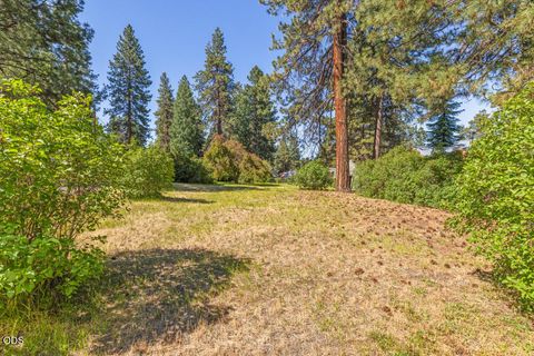 Tiny photo for 228 E Schonchin Street, Chiloquin, OR 97624 (MLS # 220223381)