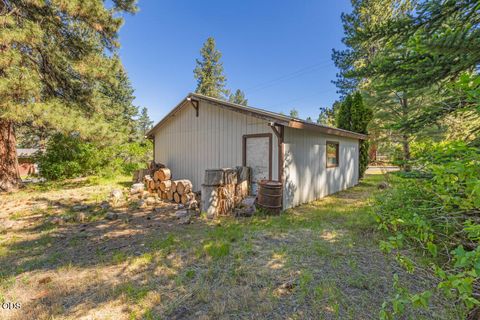 Tiny photo for 228 E Schonchin Street, Chiloquin, OR 97624 (MLS # 220223381)
