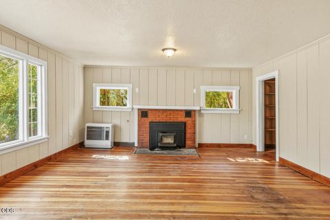 Tiny photo for 228 E Schonchin Street, Chiloquin, OR 97624 (MLS # 220223381)