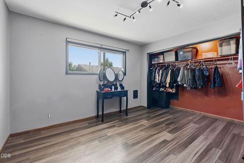 Tiny photo for 1390 NE Loper AVE, Prineville, OR 97754 (MLS # 220223987)