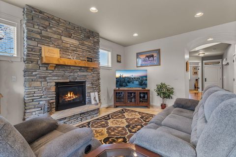 Tiny photo for 1132 NE Steins Pillar Drive, Prineville, OR 97754 (MLS # 220215545)