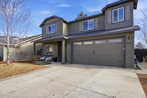 Tiny photo for 21269 SE Golden Market Court, Bend, OR 97702 (MLS # 220216953)