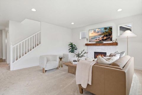 Tiny photo for 21269 SE Golden Market Court, Bend, OR 97702 (MLS # 220216953)