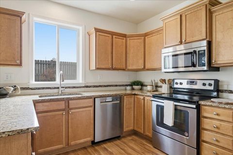 Tiny photo for 21269 SE Golden Market Court, Bend, OR 97702 (MLS # 220216953)