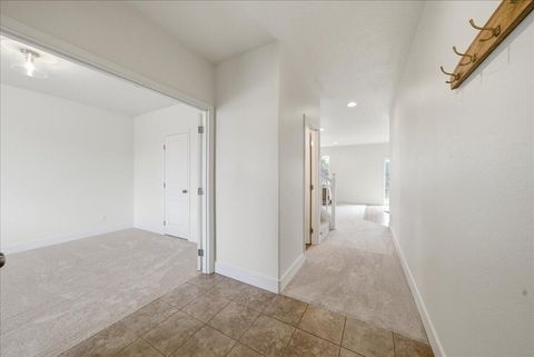 Tiny photo for 21269 SE Golden Market Court, Bend, OR 97702 (MLS # 220216953)