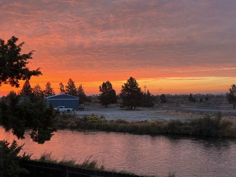 Tiny photo for 21269 SE Golden Market Court, Bend, OR 97702 (MLS # 220216953)