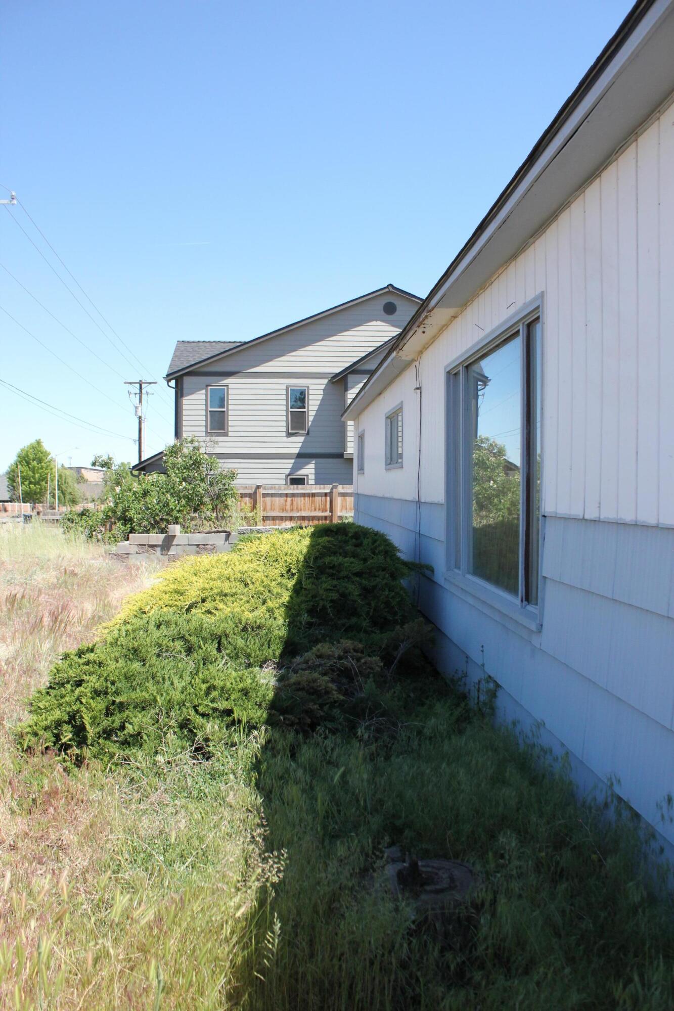 615 SE Reed Market Road