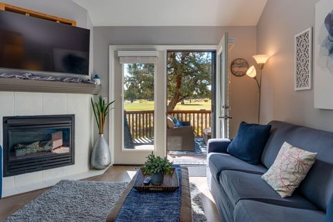 Tiny photo for 1061 Golden Pheasant Drive, Redmond, OR 97756 (MLS # 220217431)