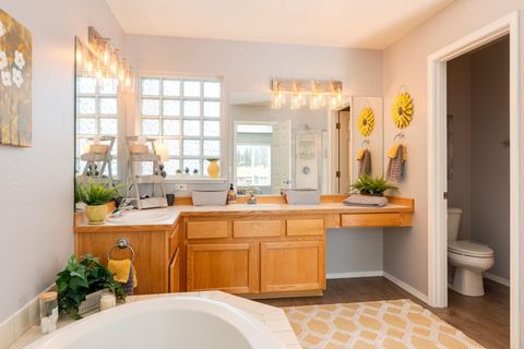 Tiny photo for 1061 Golden Pheasant Drive, Redmond, OR 97756 (MLS # 220217431)