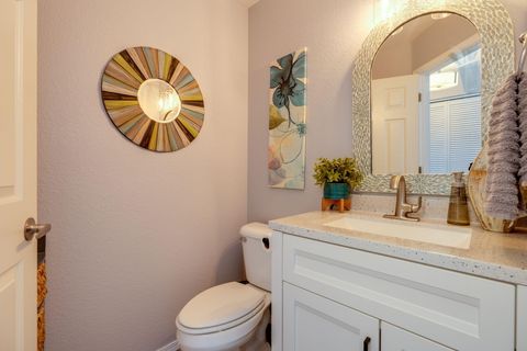 Tiny photo for 1061 Golden Pheasant Drive, Redmond, OR 97756 (MLS # 220217431)