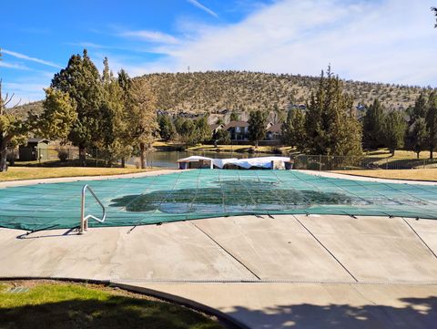 Tiny photo for 1061 Golden Pheasant Drive, Redmond, OR 97756 (MLS # 220217431)