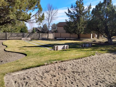 Tiny photo for 1061 Golden Pheasant Drive, Redmond, OR 97756 (MLS # 220217431)