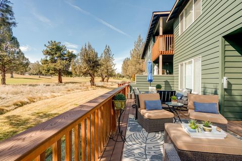 Tiny photo for 1061 Golden Pheasant Drive, Redmond, OR 97756 (MLS # 220217431)
