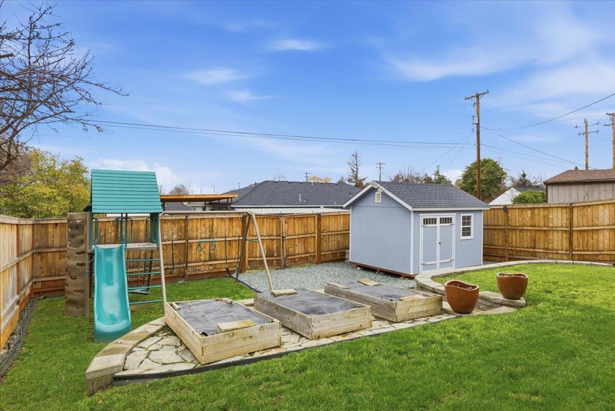 Laurelhurst Addition - Residential