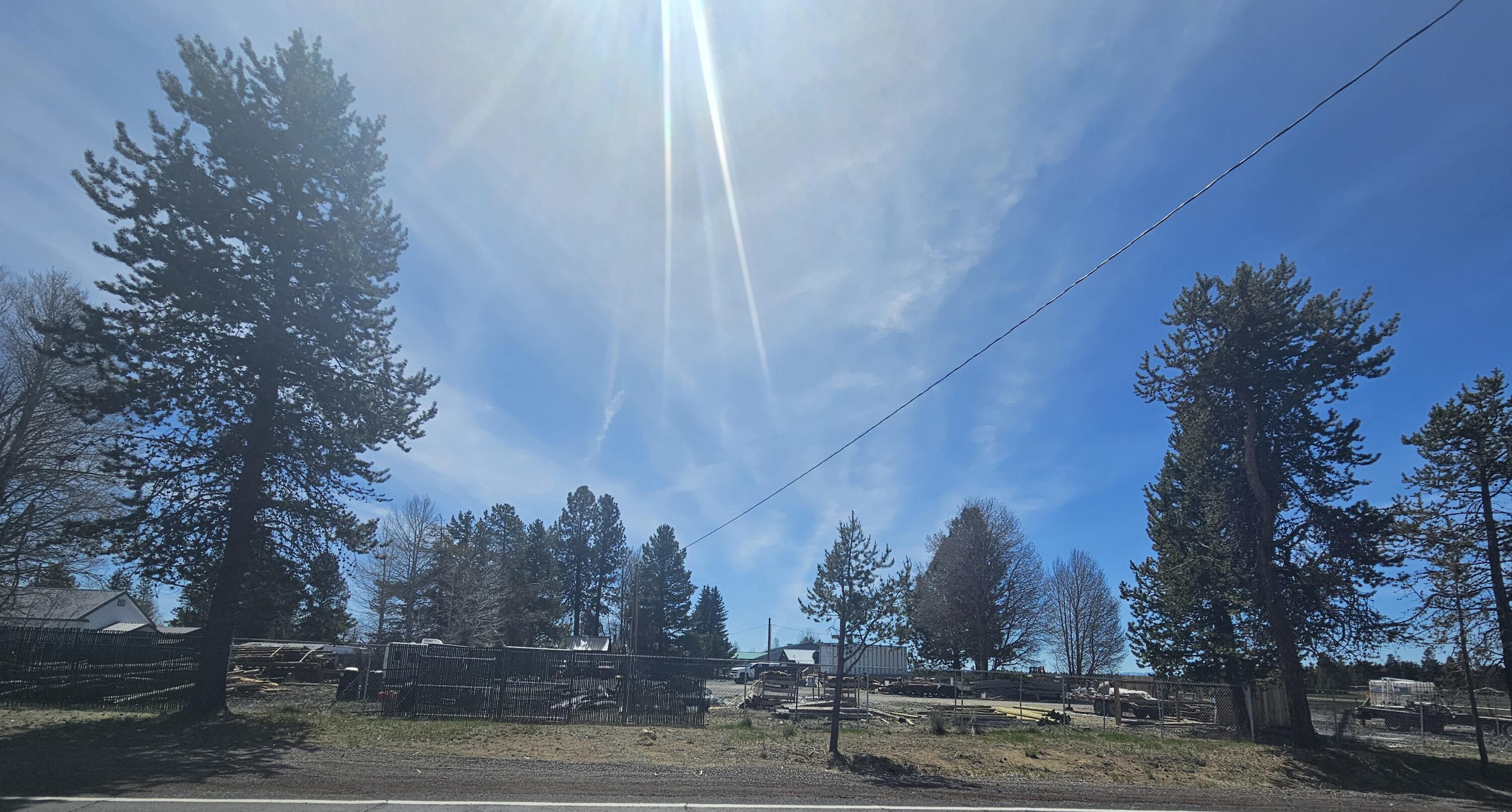 Lapine - Commercial Sale