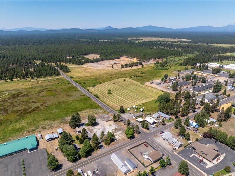 Lapine - Commercial Sale