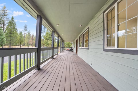 Tiny photo for 150128 Paul Drive, La Pine, OR 97739 (MLS # 220228721)