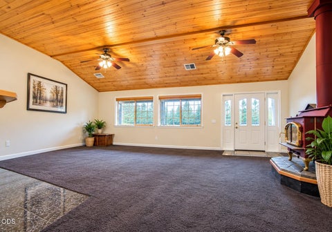 Tiny photo for 150128 Paul Drive, La Pine, OR 97739 (MLS # 220228721)