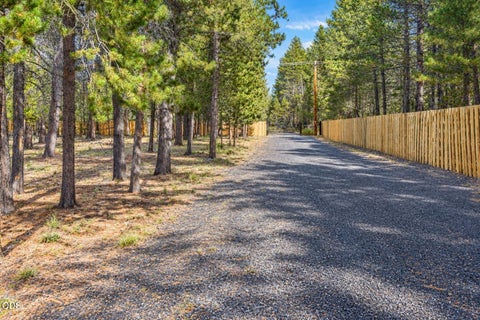 Tiny photo for 150128 Paul Drive, La Pine, OR 97739 (MLS # 220228721)