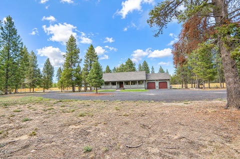 Tiny photo for 150128 Paul Drive, La Pine, OR 97739 (MLS # 220228721)