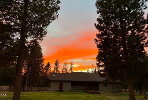 Tiny photo for 150128 Paul Drive, La Pine, OR 97739 (MLS # 220228721)