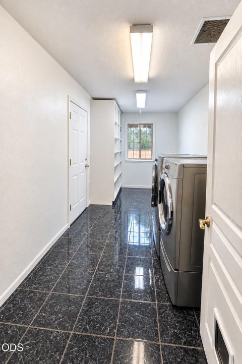 Tiny photo for 150128 Paul Drive, La Pine, OR 97739 (MLS # 220228721)