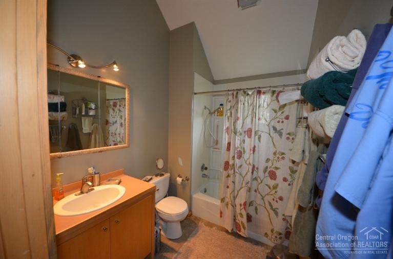 Hunts Three Sisters - Residential