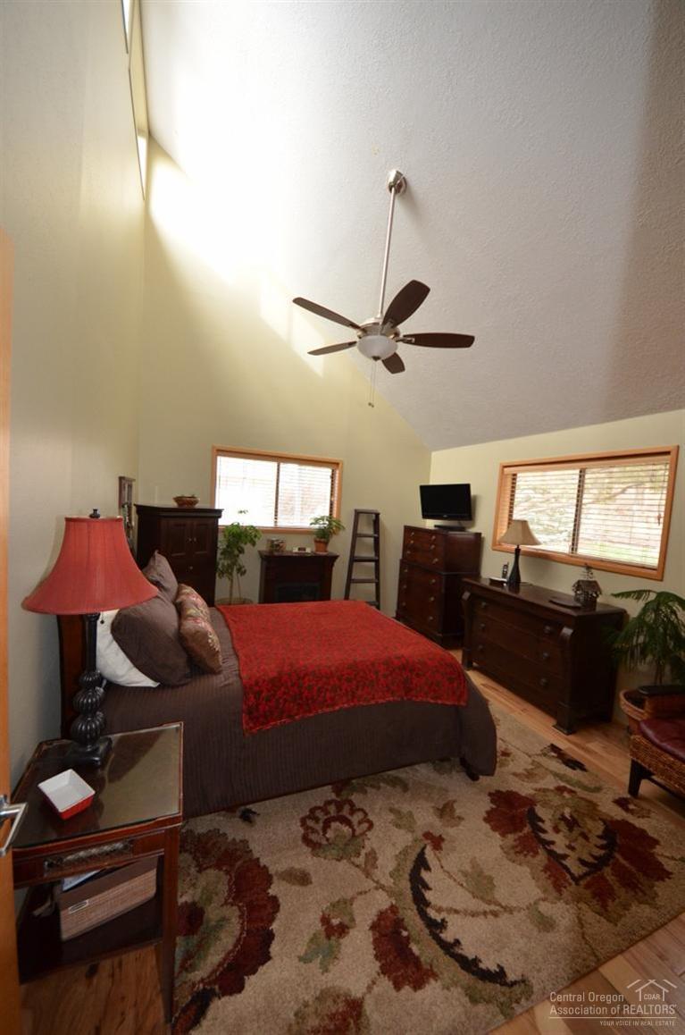 Hunts Three Sisters - Residential