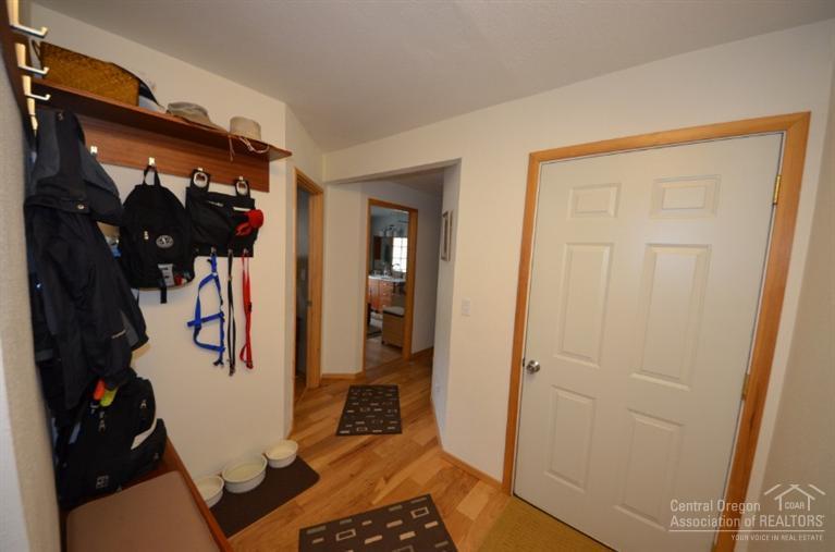 Hunts Three Sisters - Residential