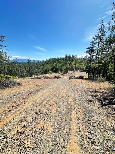 Tiny photo for 3300 Waldo Road, OBrien, OR 97534 (MLS # 220210259)