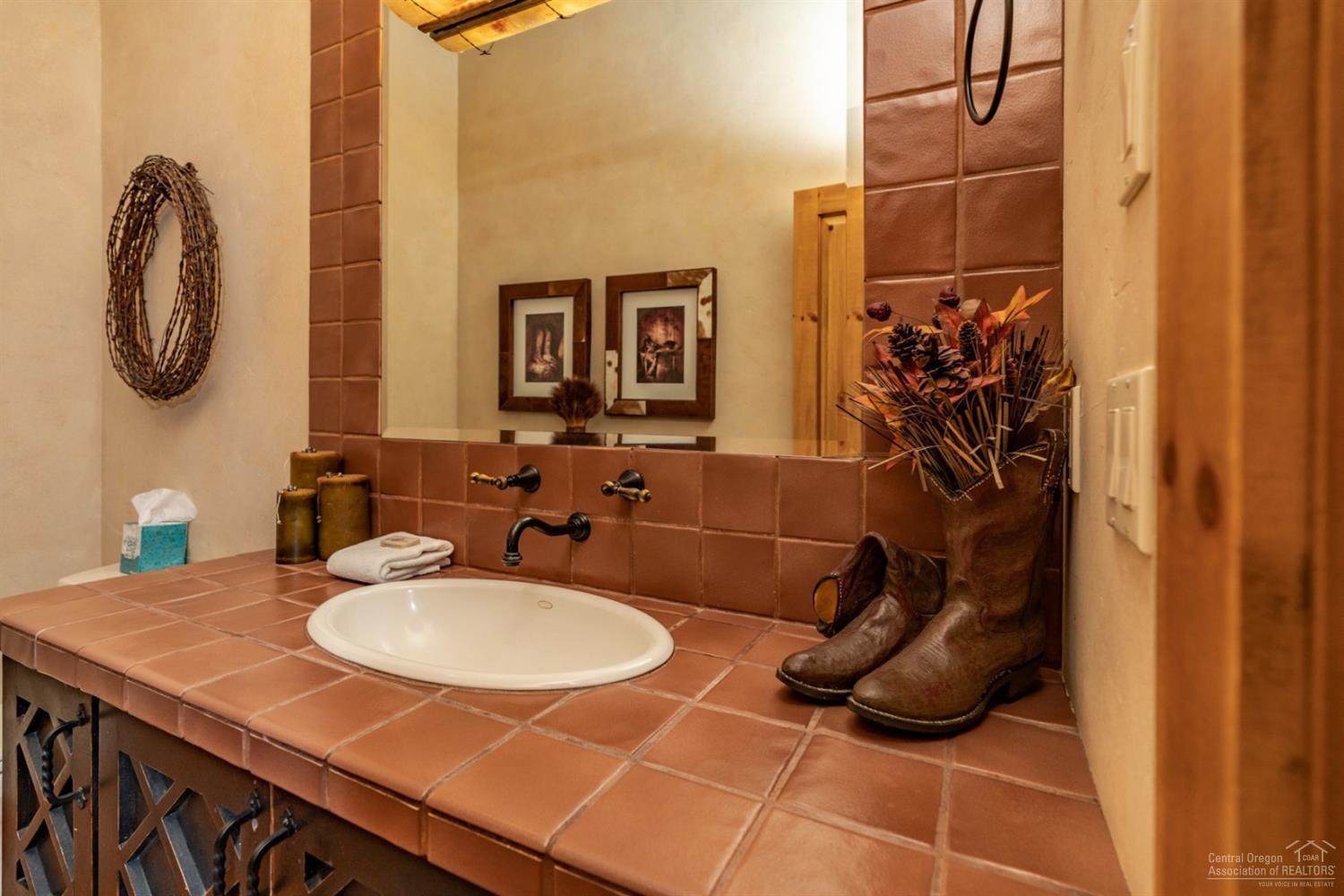 Fairway Point Villag - Residential