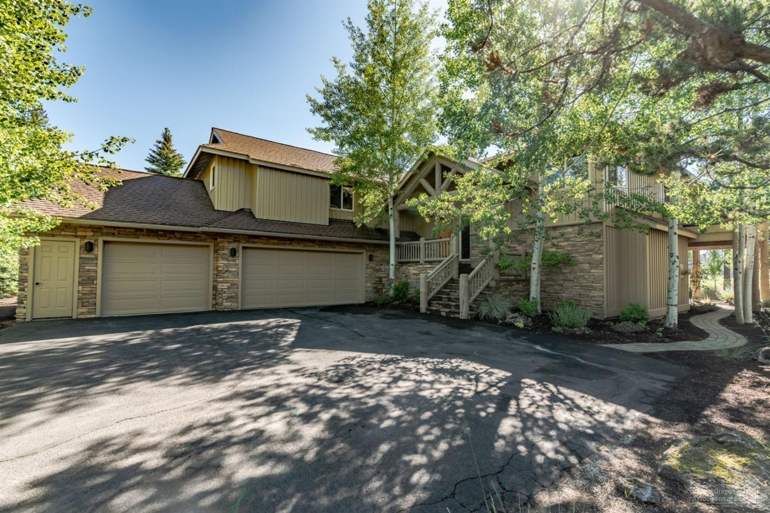 Fairway Point Villag - Residential