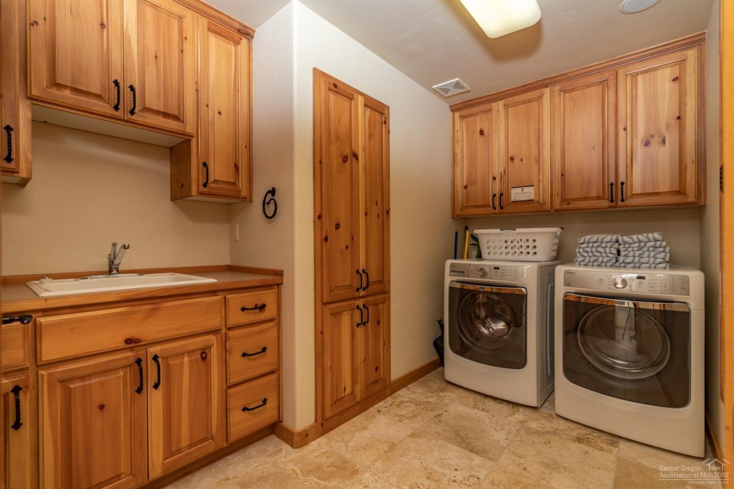 Fairway Point Villag - Residential