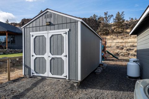 Tiny photo for 8445 19th Street, Terrebonne, OR 97760 (MLS # 220212374)