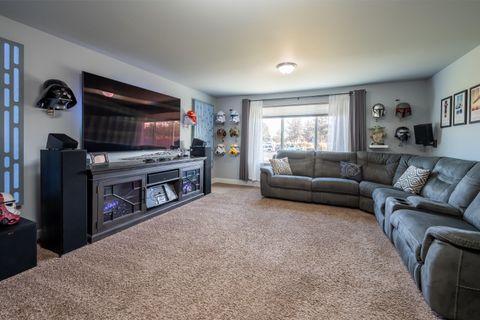 Tiny photo for 8445 19th Street, Terrebonne, OR 97760 (MLS # 220212374)