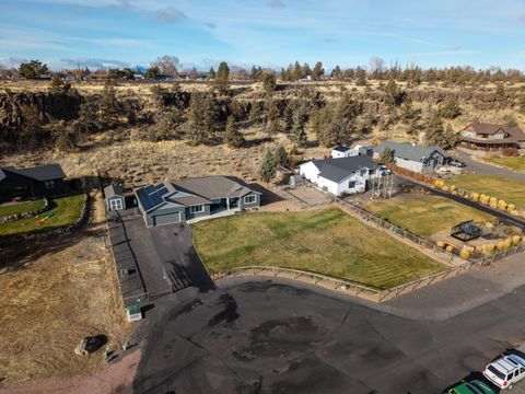 Tiny photo for 8445 19th Street, Terrebonne, OR 97760 (MLS # 220212374)