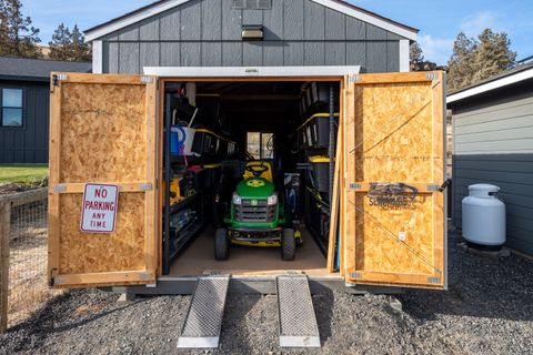 Tiny photo for 8445 19th Street, Terrebonne, OR 97760 (MLS # 220212374)