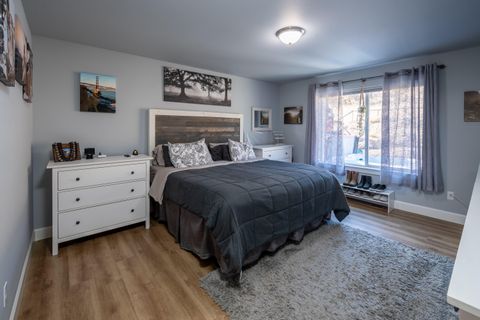 Tiny photo for 8445 19th Street, Terrebonne, OR 97760 (MLS # 220212374)