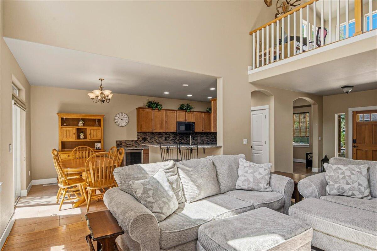 1339 SW Rimrock Way