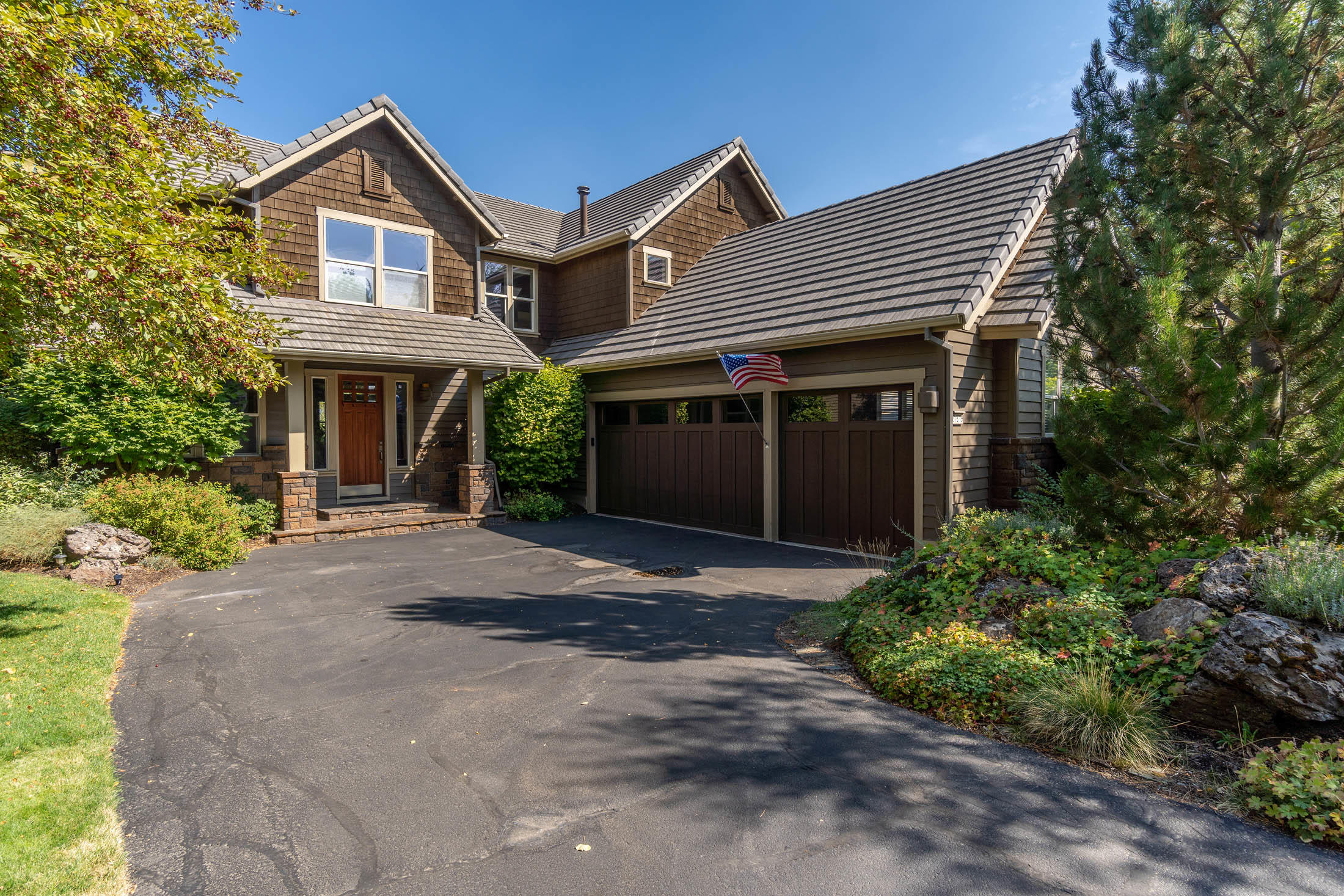 Broken Top - Residential