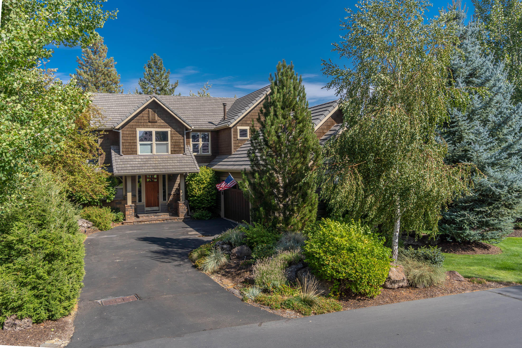 Broken Top - Residential