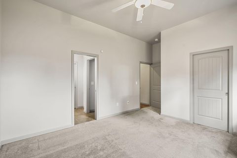 Tiny photo for 890 Cinnamon Teal Drive, Redmond, OR 97756 (MLS # 220215517)