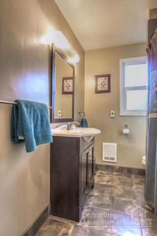 1st Addition Bend Pk - Residential