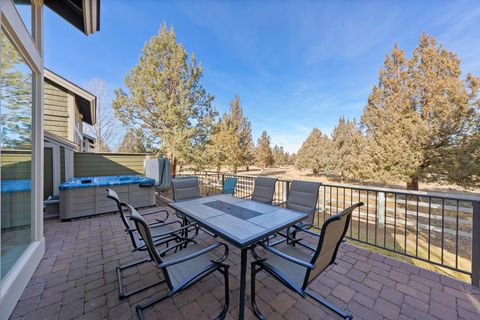 Tiny photo for 661 Sagebush Circle, Redmond, OR 97756 (MLS # 220215683)