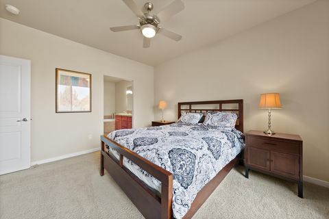 Tiny photo for 661 Sagebush Circle, Redmond, OR 97756 (MLS # 220215683)