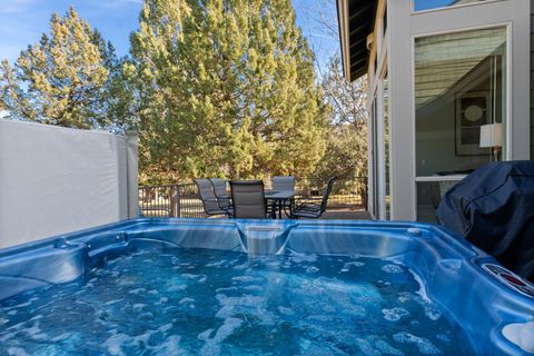 Tiny photo for 661 Sagebush Circle, Redmond, OR 97756 (MLS # 220215683)